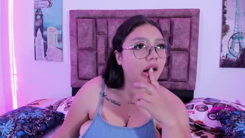 Snapshot of naughtyanamaria chatting on December 2024 03:39:01 AM Ana online show from December 2024 03:39:01 AM