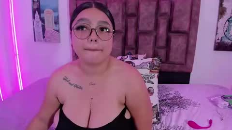 Snapshot of naughtyanamaria chatting on January 2025 05:58:02 AM Ana online show from January 2025 05:58:02 AM