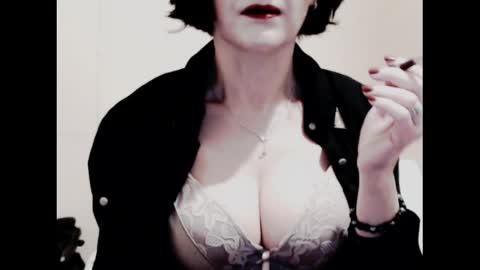 Snapshot of naughtyjenniferxx chatting on May 2026 02:06:02 AM Jenny online show from May 2026 02:06:02 AM