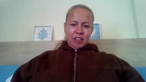 Snapshot of naughtyjennyblondeuk chatting on May 2026 04:23:02 PM naughtyjennyblondeuk online show from May 2026 04:23:02 PM