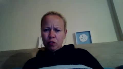 Snapshot of naughtyjennyblondeuk chatting on May 2026 07:22:02 PM naughtyjennyblondeuk online show from May 2026 07:22:02 PM