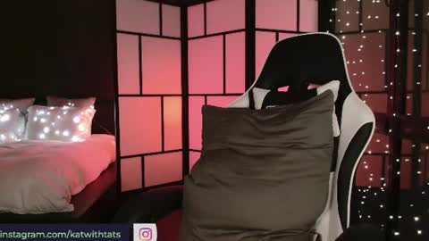 naughtykathie online show from June 2026 08:44:01 PM