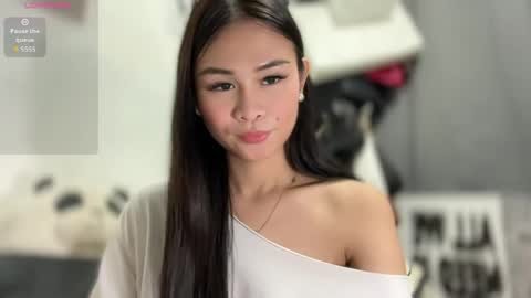 Snapshot of naughtymira888 chatting on May 2026 11:42:01 PM your girlfriend mira online show from May 2026 11:42:01 PM