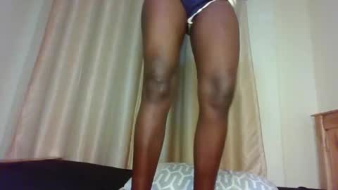 naughtyqueen12 online show from November 2025 12:19:01 AM