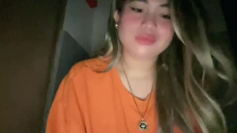 Snapshot of naughtyrosecum chatting on May 2026 06:09:01 PM Rose Wilson online show from May 2026 06:09:01 PM