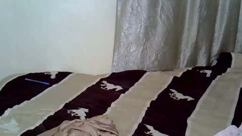 naughytwinxx online show from December 2025 01:51:01 PM