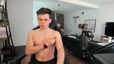 Alejoo twink online show from March 2026 08:15:02 PM