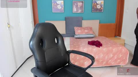 naugthy_brunette_ online show from May 2026 11:13:02 PM