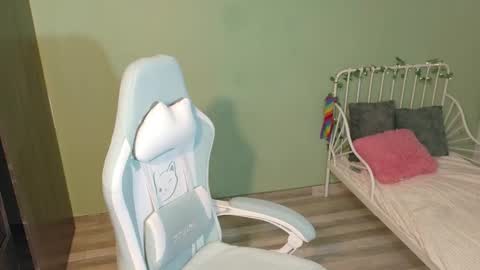 sabrina online show from February 2026 06:40:02 AM