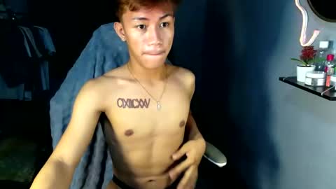 Snapshot of naugthyboyloy chatting on June 2026 05:58:02 PM Loy online show from June 2026 05:58:02 PM