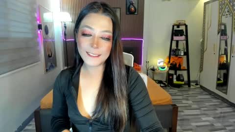 Snapshot of naugtycummer69 chatting on April 2026 03:33:02 AM JAY online show from April 2026 03:33:02 AM