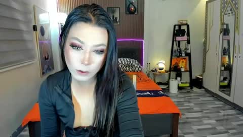 Snapshot of naugtycummer69 chatting on May 2026 12:44:02 PM JAY online show from May 2026 12:44:02 PM
