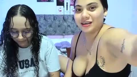 Snapshot of nay_and_aleja chatting on June 2026 11:17:02 PM nay_and_aleja online show from June 2026 11:17:02 PM