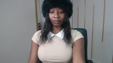 Snapshot of nayariskaya chatting on May 2026 04:04:01 PM Nayaris 3 online show from May 2026 04:04:01 PM