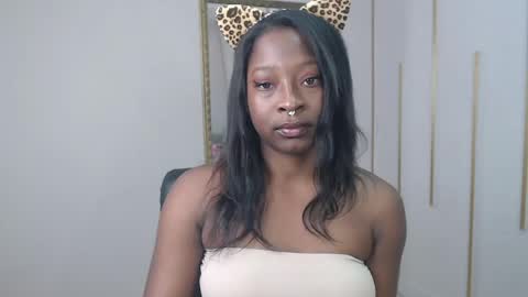 Snapshot of nayariskaya chatting on May 2026 03:39:02 PM Nayaris 3 online show from May 2026 03:39:02 PM