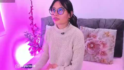 Snapshot of nayecloud chatting on June 2026 03:22:01 PM Naye online show from June 2026 03:22:01 PM