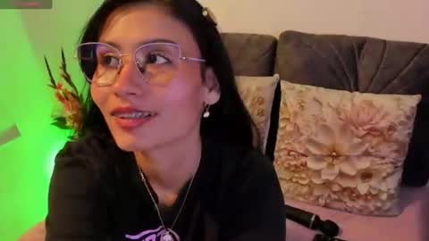 Snapshot of nayecloud chatting on July 2026 04:06:02 AM Naye online show from July 2026 04:06:02 AM