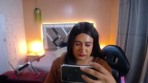 nayleah online show from March 2025 06:00:02 AM