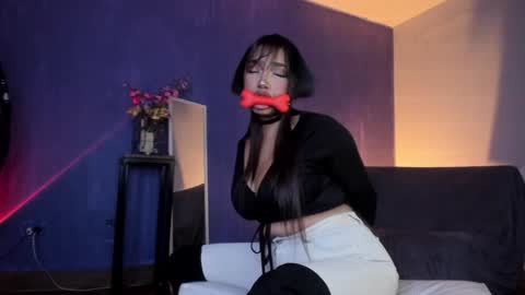 Nefertari online show from January 2025 02:26:01 PM