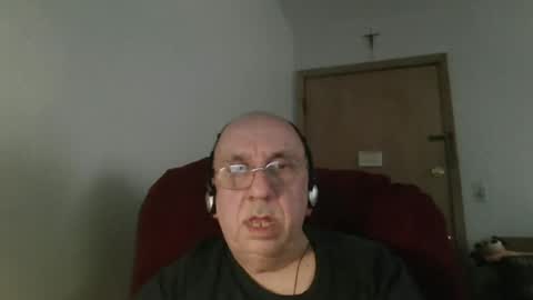 Tom online show from June 2026 09:39:01 PM