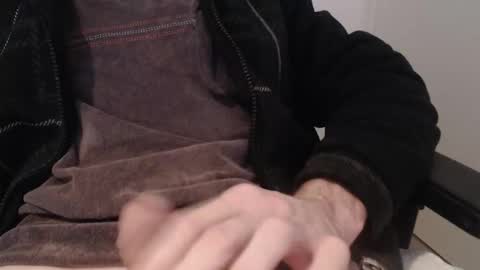 needyoujust online show from February 2026 01:09:02 AM