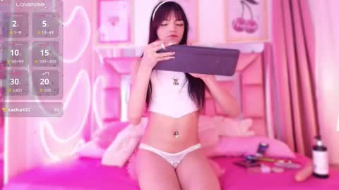 nefera_nox online show from February 2026 02:43:02 AM