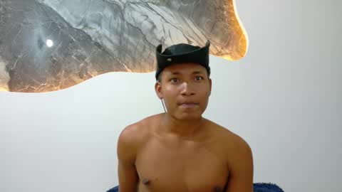 Snapshot of negrito_rv chatting on May 2026 10:27:02 PM online show from May 2026 10:27:02 PM