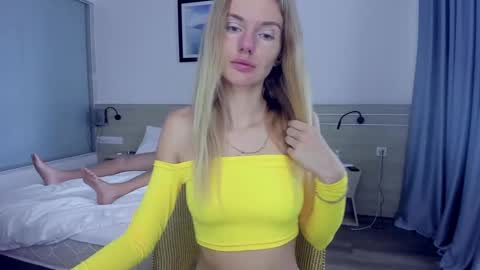 Snapshot of neighbours_love chatting on December 2024 02:47:01 AM neighbours_love online show from December 2024 02:47:01 AM