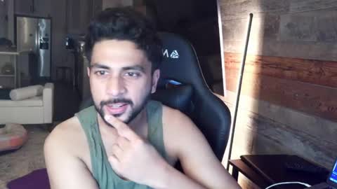 Snapshot of neilsing chatting on May 2026 11:32:02 PM neil online show from May 2026 11:32:02 PM