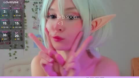 neko_kitsune online show from December 2024 02:33:01 PM