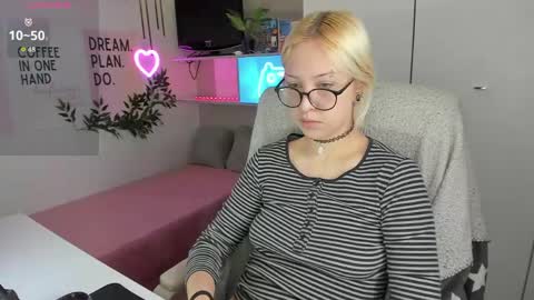 Kate online show from April 2026 08:50:02 PM