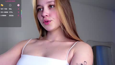 Lana online show from February 2025 01:56:01 AM