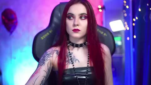 Snapshot of nelle_ chatting on June 2026 08:35:02 AM online show from June 2026 08:35:02 AM