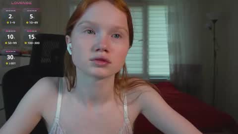 Snapshot of nellie_baby chatting on July 2026 08:51:02 AM Nellie online show from July 2026 08:51:02 AM