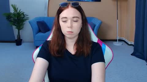 Snapshot of nelliemathers chatting on May 2026 07:52:01 PM Nelli online show from May 2026 07:52:01 PM