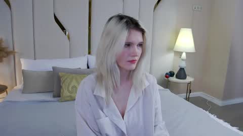 Snapshot of nellloyns chatting on May 2026 05:18:01 PM Nelly online show from May 2026 05:18:01 PM