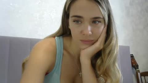 nelly_fortu online show from September 2025 01:04:01 PM