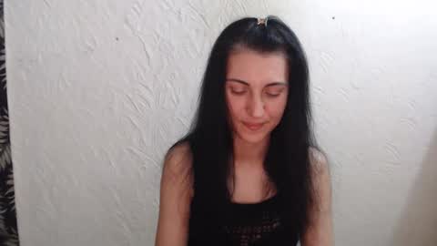 Nensy online show from May 2026 07:43:01 PM