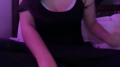 Snapshot of neomii44 chatting on February 2026 07:15:02 AM neomi online show from February 2026 07:15:02 AM