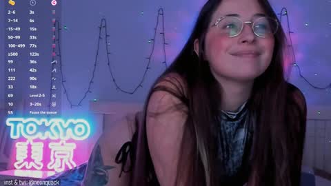 Snapshot of neonquack chatting on January 2025 02:51:01 PM Riley online show from January 2025 02:51:01 PM