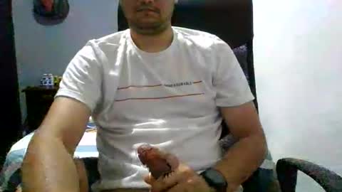 MrBull online show from June 2026 04:24:01 AM
