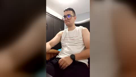 MrBull online show from August 2026 03:41:01 AM