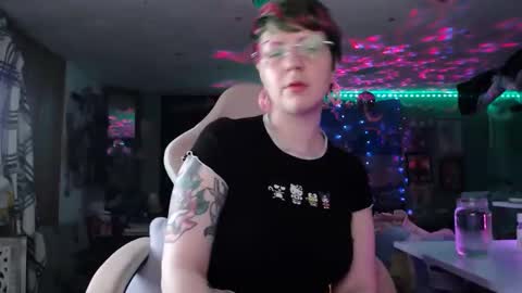 Snapshot of nerdy_squirty chatting on May 2026 04:31:02 AM NerdySquirty online show from May 2026 04:31:02 AM