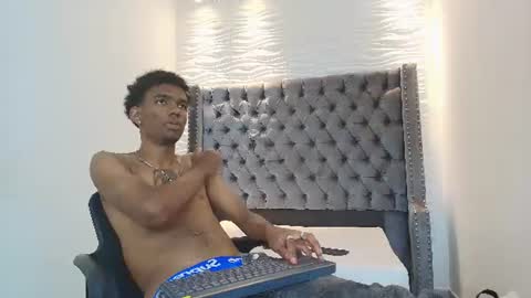 Snapshot of nero_reyd chatting on June 2026 07:13:01 PM Nero online show from June 2026 07:13:01 PM