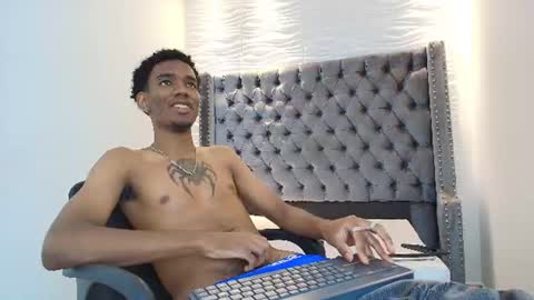 Snapshot of nero_reyd chatting on June 2026 07:15:01 PM Nero online show from June 2026 07:15:01 PM