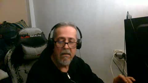 Snapshot of neron401 chatting on April 2026 12:19:02 AM neron401 online show from April 2026 12:19:02 AM