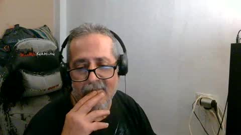 Snapshot of neron401 chatting on May 2026 04:17:02 AM neron401 online show from May 2026 04:17:02 AM