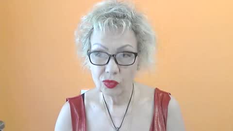 NessyJenixs online show from May 2026 07:16:02 AM