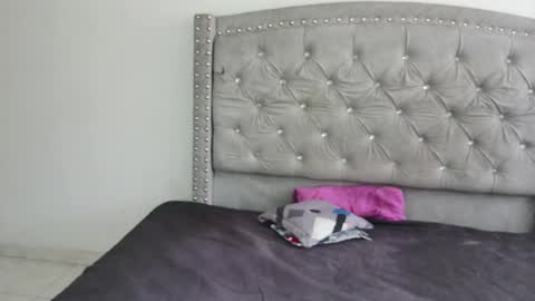 nesuko_kamado online show from November 2025 04:38:01 PM