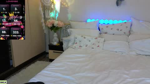 never give up  online show from March 2026 08:59:01 PM